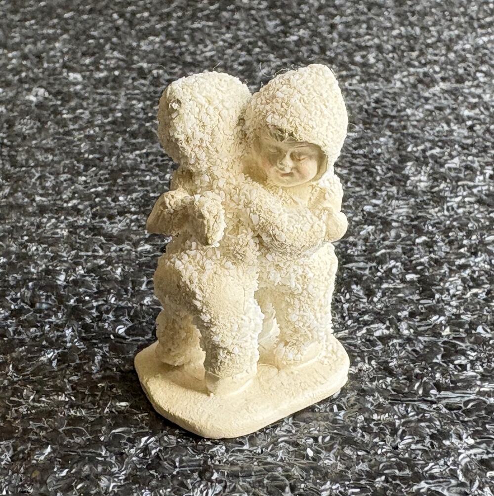 Department 56 Winter Tales Snowbabies Porcelain Figurine I Need A Hug B5